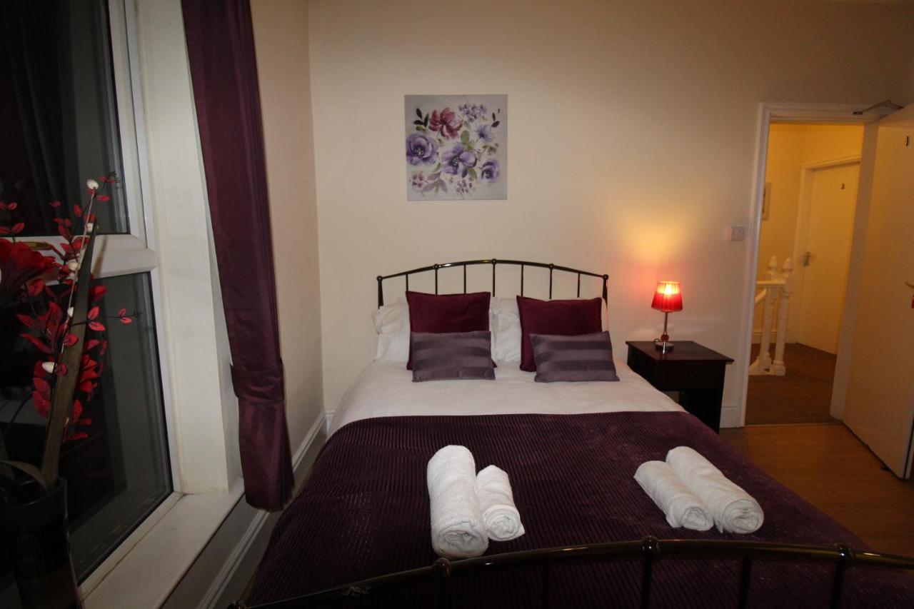 Staveley House Hotel Buitenkant foto