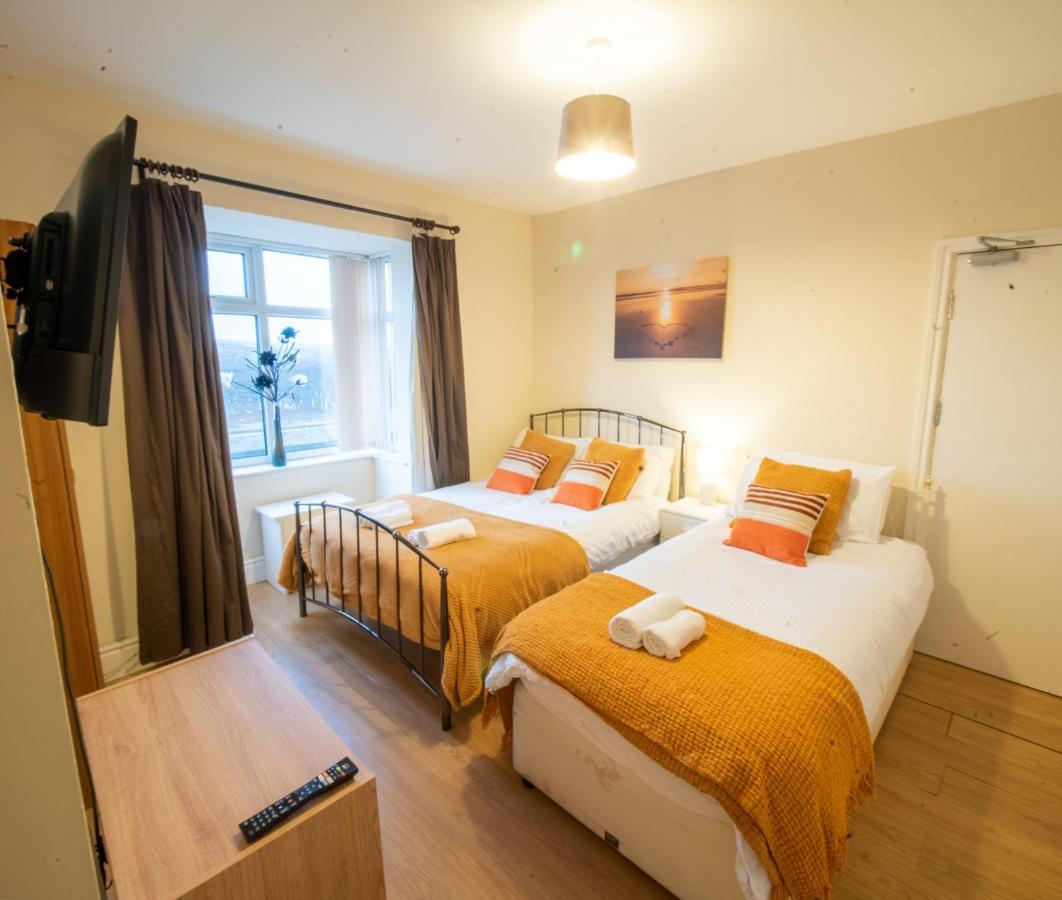Staveley House Hotel Buitenkant foto