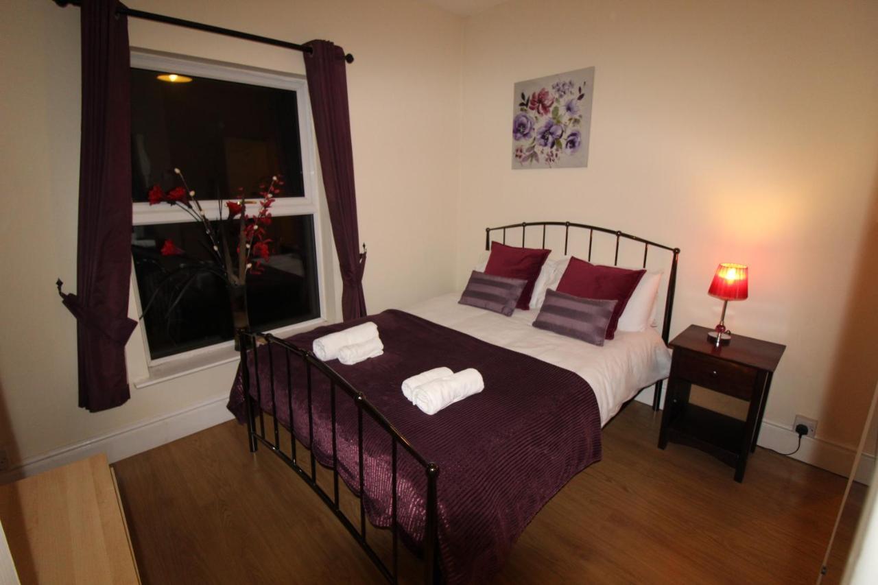 Staveley House Hotel Buitenkant foto